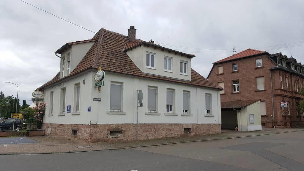 Gutshof Ziegelhuette Hotell Edenkoben Exteriör bild
